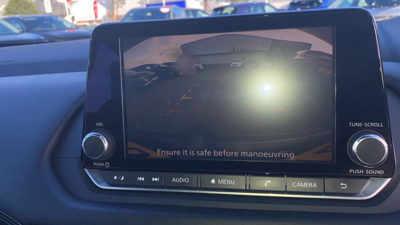 Nissan Qashqai 1.3 DiG-T MH Acenta Premium 5dr Petrol Hatchback